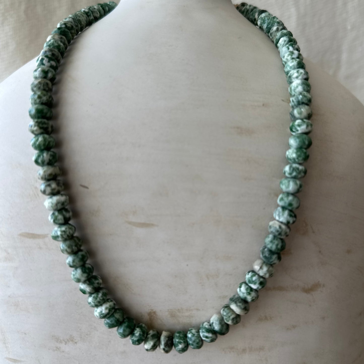 Green Dalmatian Neckalce